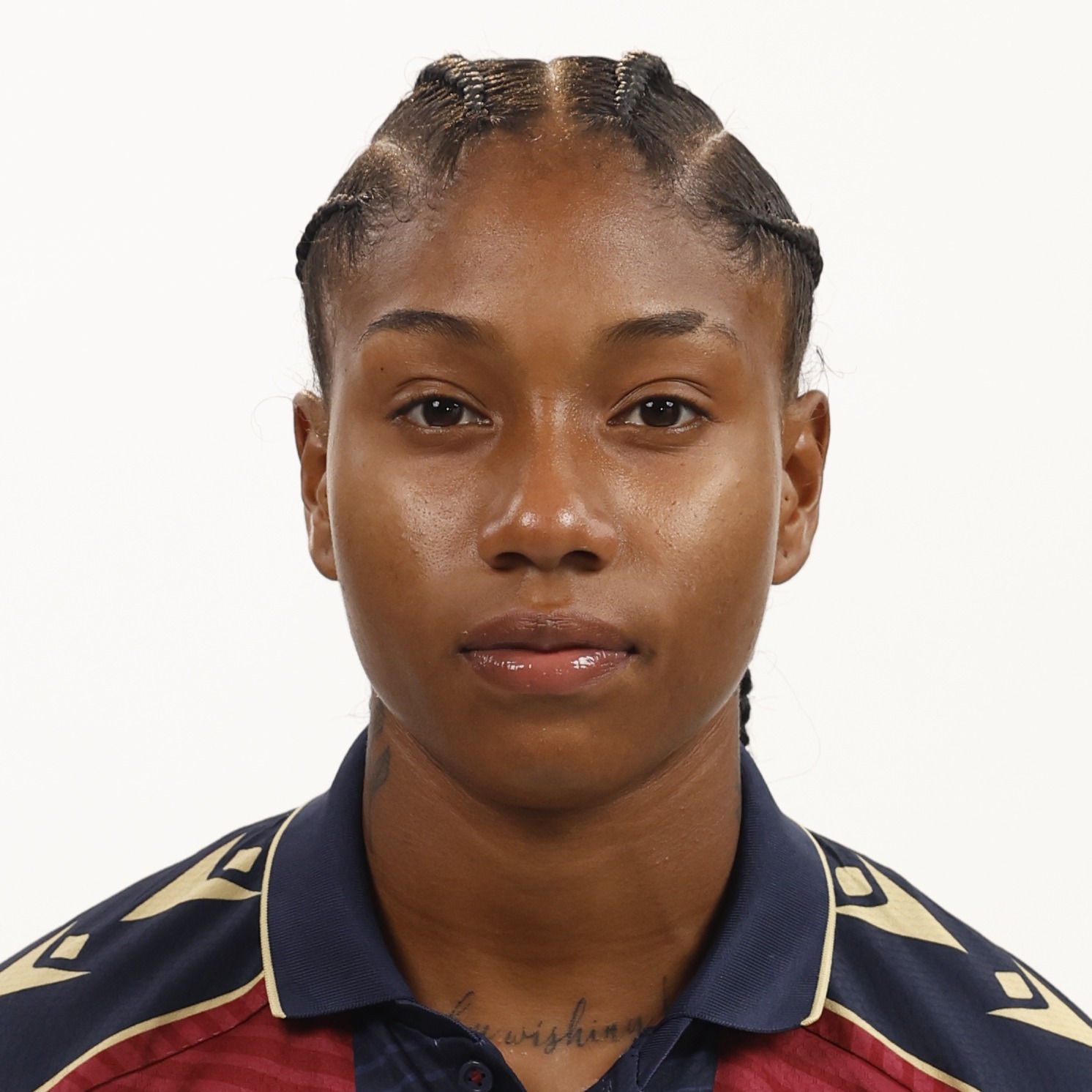 Sintia C.