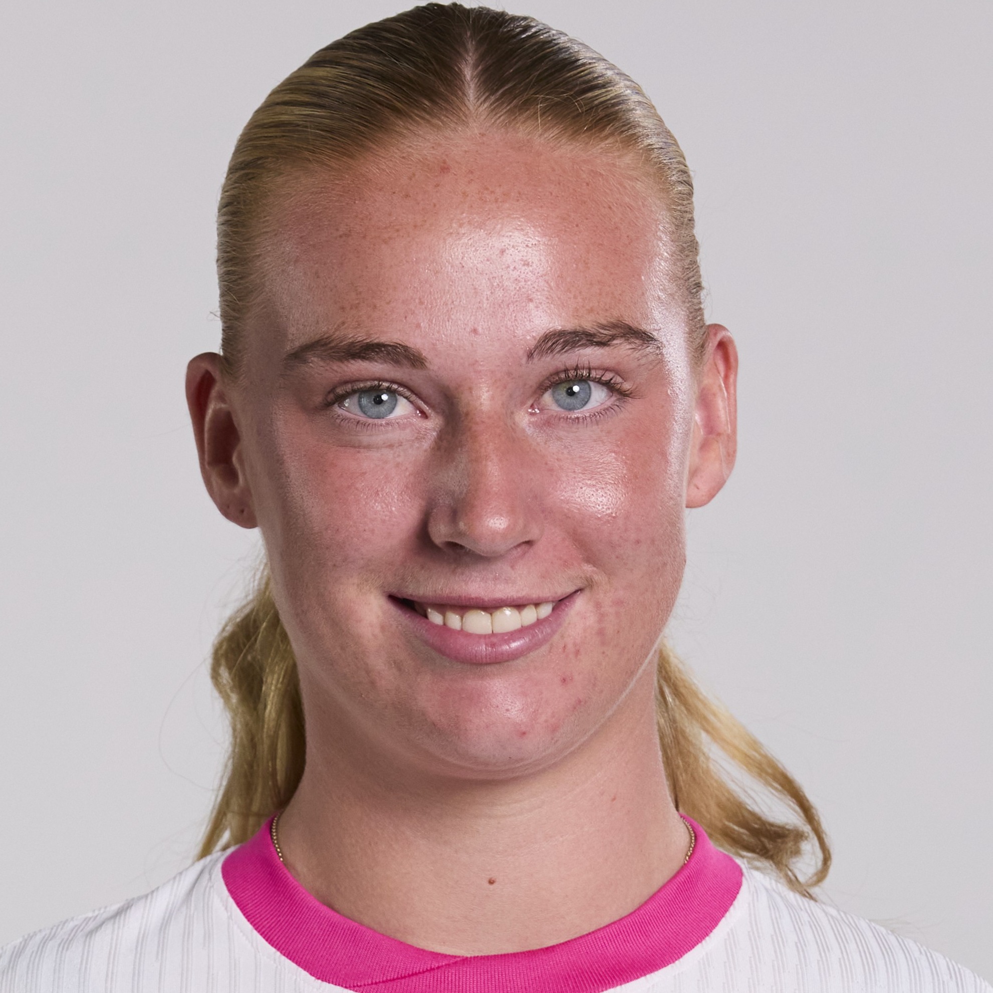 Emilie Holt